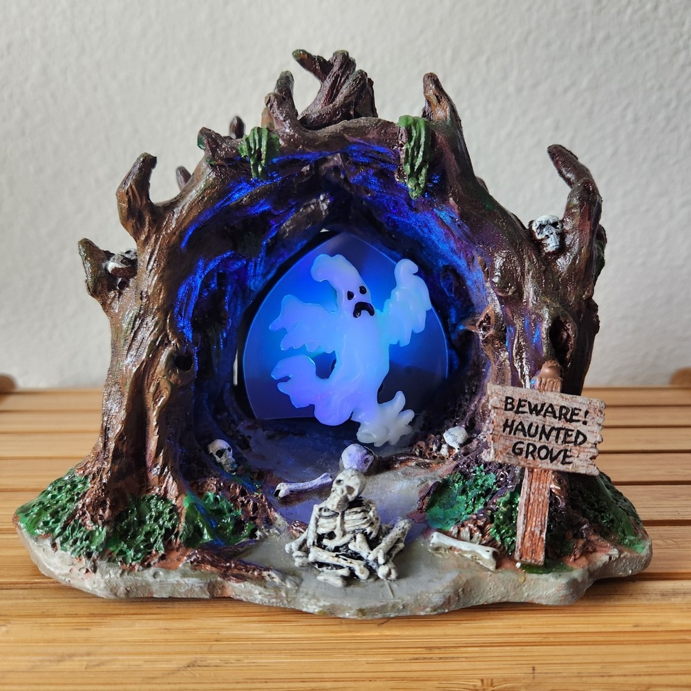 RARE Lemax Spooky Town Collection Haunted Grove 2006 Light Up Ghost Cave Retired - Picture 4 of 16